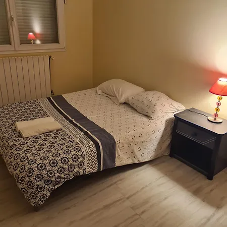 Villa Large House Near Airport *