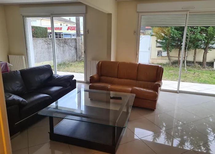 Villa Large House Near Airport