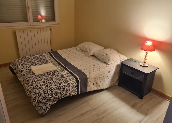 Villa Large House Near Airport *